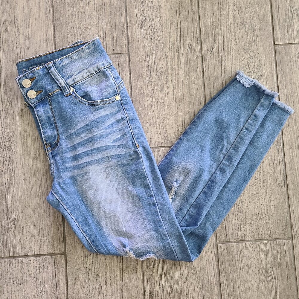 Blue Republic women's / juniors denim blue jeans size 5